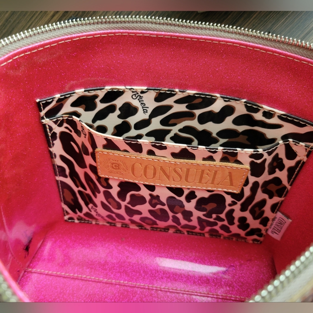 CONSUELA Sally Downtown Genuine Leather Crossbody - Picture 7 of 10